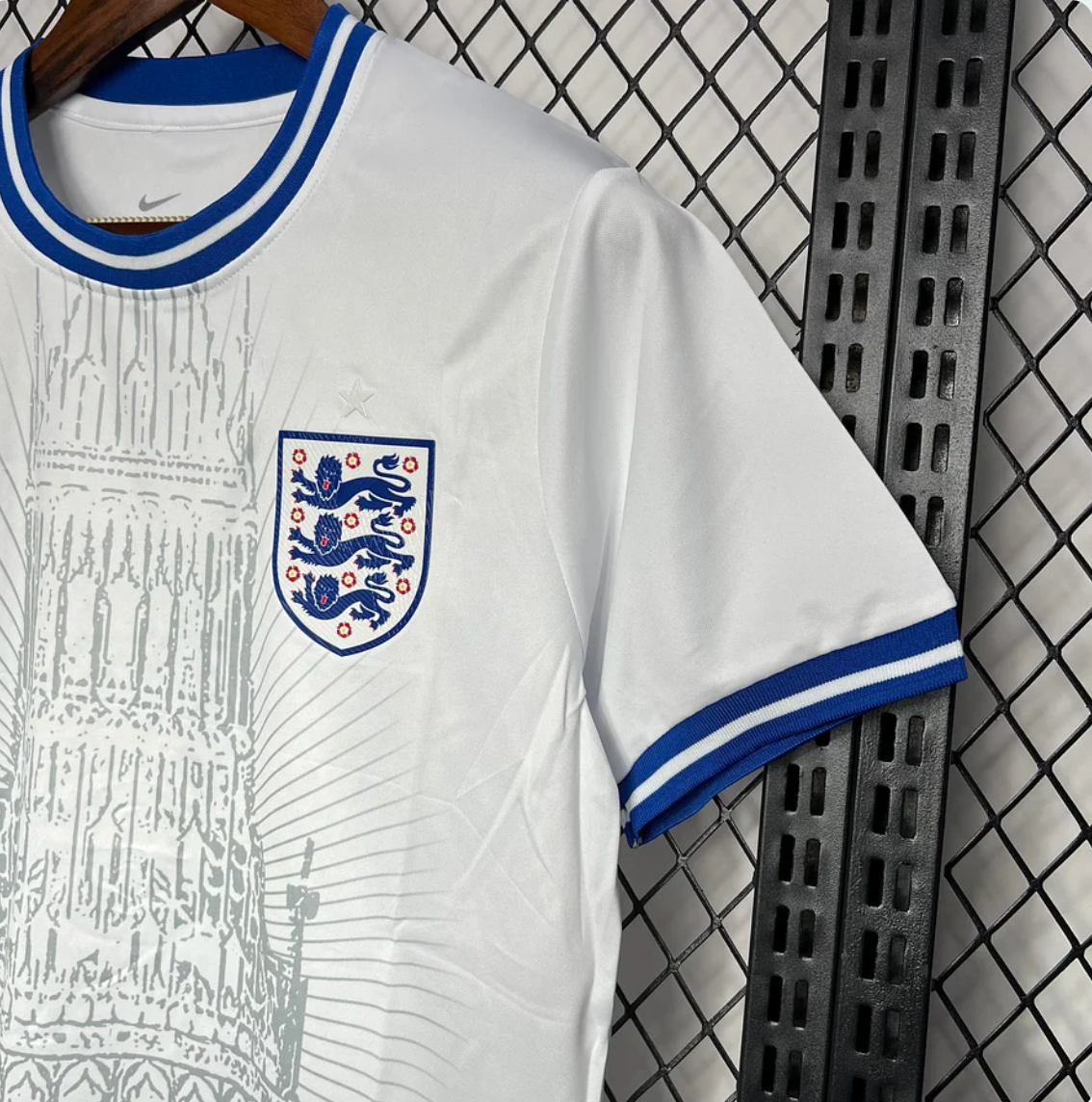 Angleterre maillot foot 2024-2025 concept