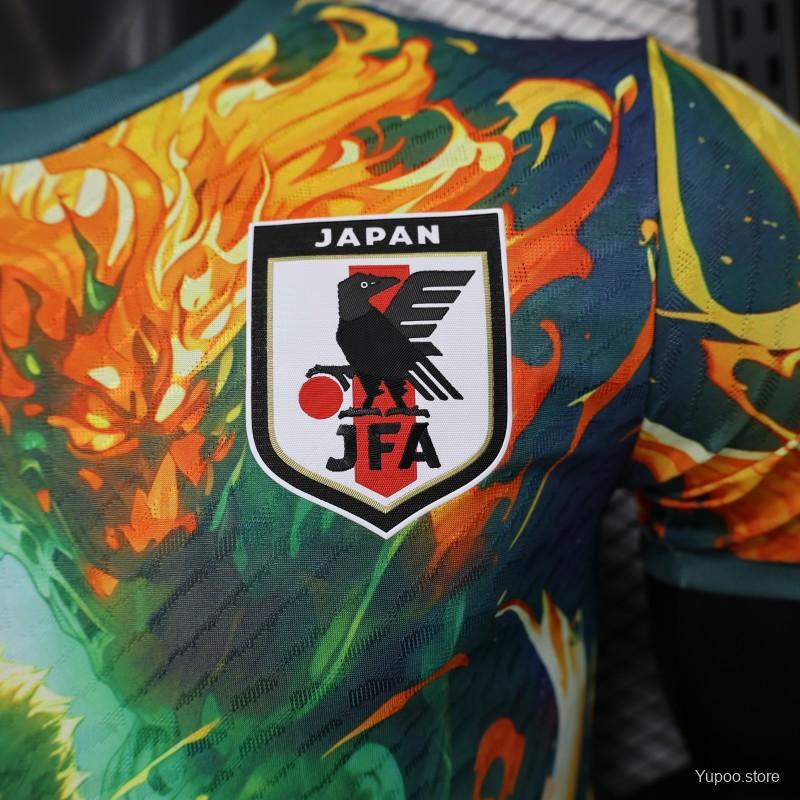 Maillot Japon 2025 avec Design Samouraï et Fond Enflammé